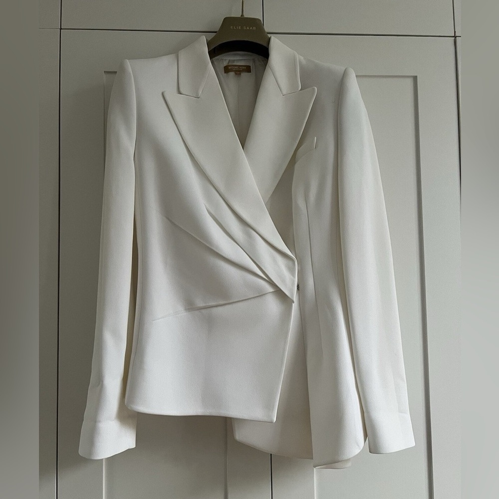 Michael Kors Collection Belted Blazer - Picture 8 of 17